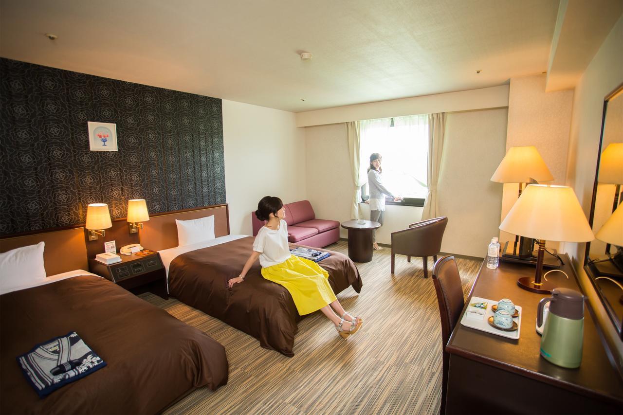 Hotel Green Hill Kagoshima Satsumasendai Exteriör bild