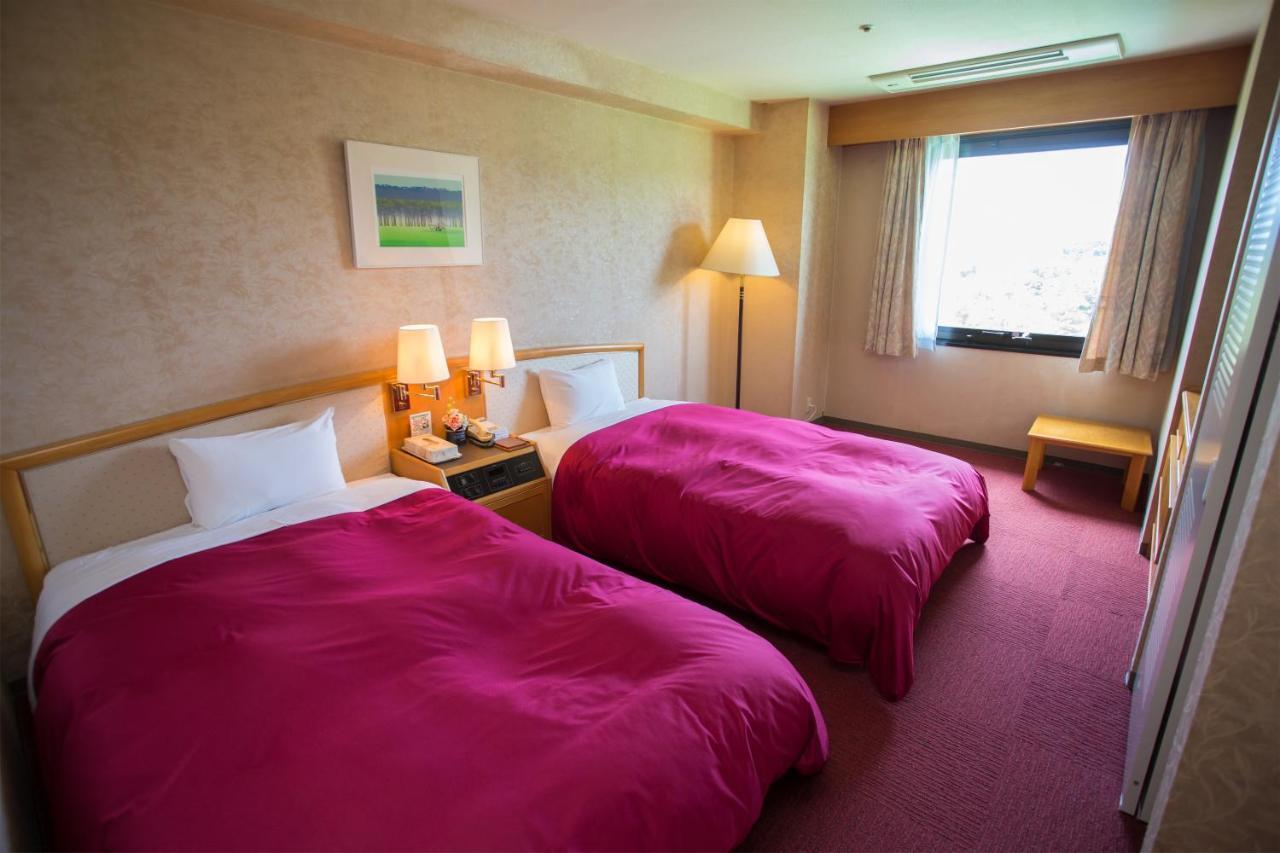 Hotel Green Hill Kagoshima Satsumasendai Exteriör bild